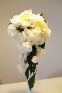 プリザーブドフラワー　ミニキャスケードブーケ