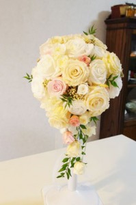 プリザーブドフラワー　ミニキャスケードブーケ