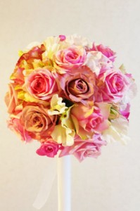 ピンクラウンドブーケ（生花）